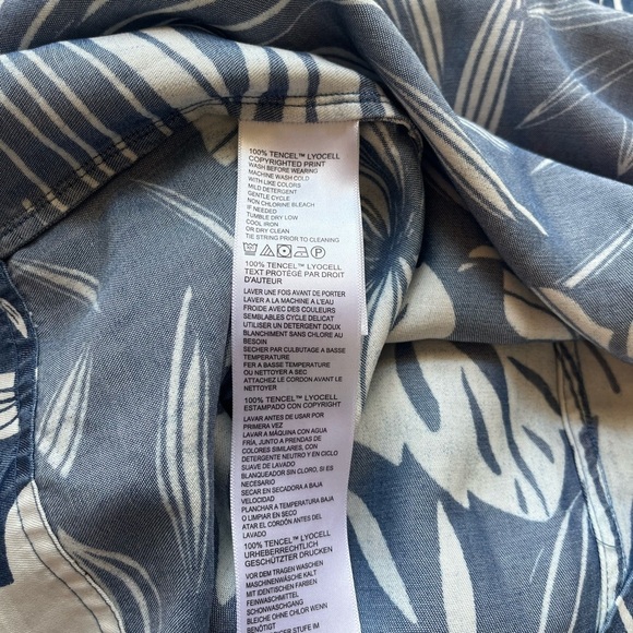 TOMMY BAHAMA Blue and White Sleeveless Floral Tropical Print Dress Size Medium - Picture 6 of 9